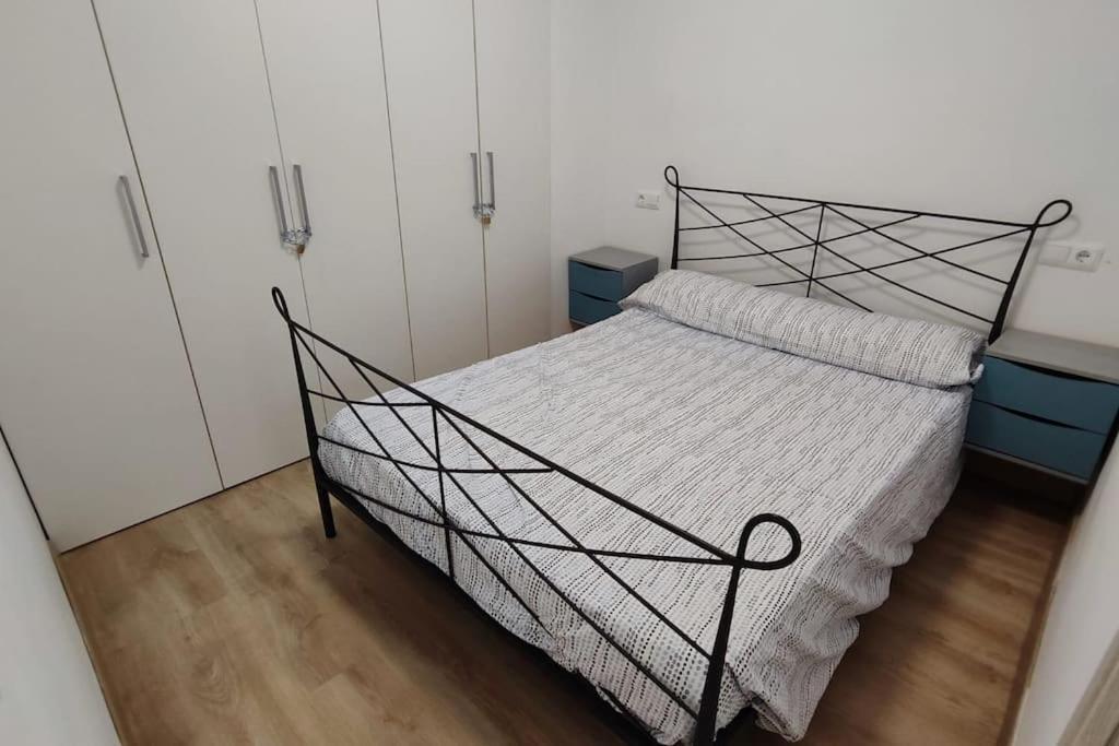 Apartamento En กูลเญรา ภายนอก รูปภาพ